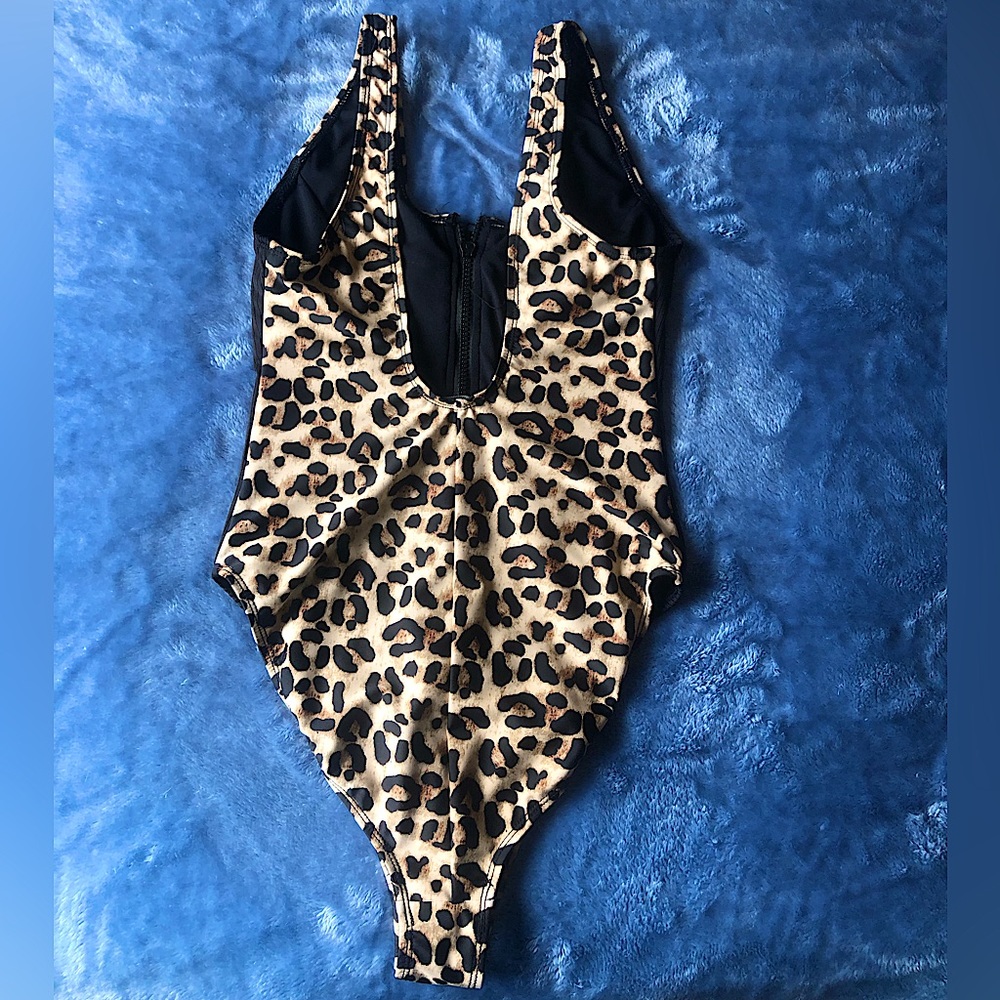 Revamped Ribbed Leopard Color Block Swimsuit - Size S - Picture 2 of 3